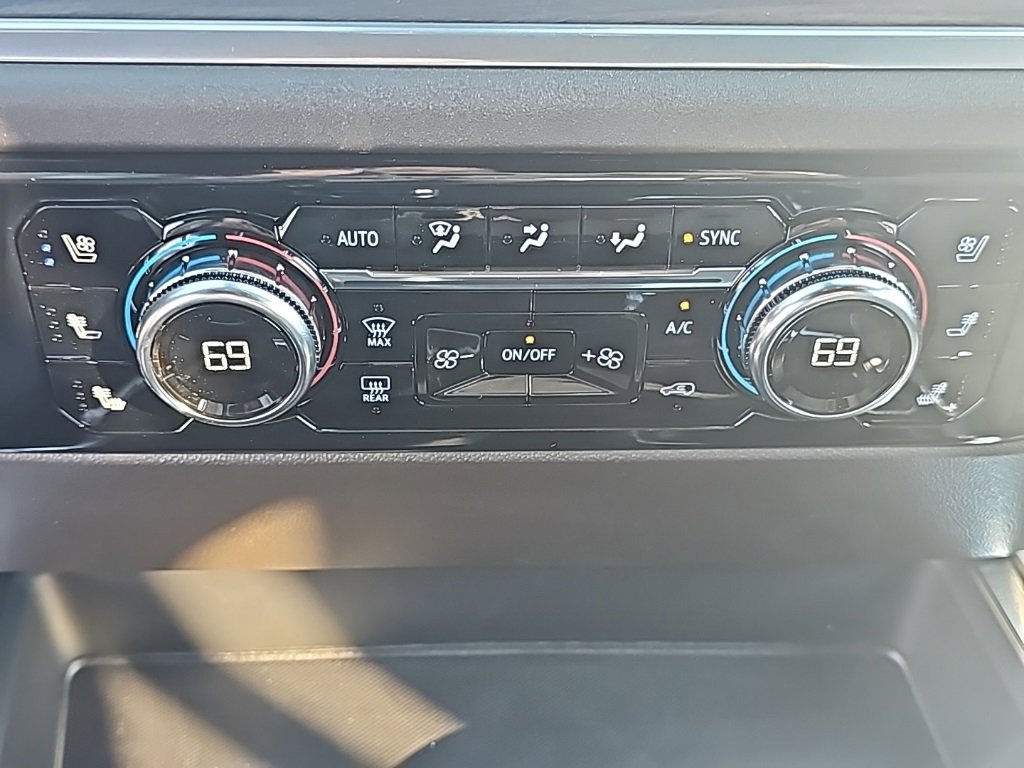 New 2026 GMC Sierra 1500 SLT w/ SLT Premium Package image 23