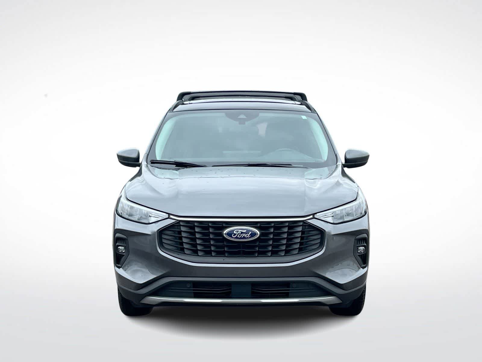 Used 2025 Ford Escape SE w/ Class II Trailer Tow Package FWD image 3