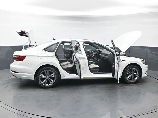 Used 2019 Volkswagen Jetta R-Line w/ R-Line Cold Weather Package FWD image 45