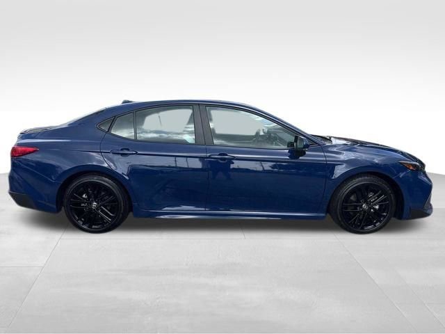 Used 2025 Toyota Camry SE w/ Convenience Package image 59