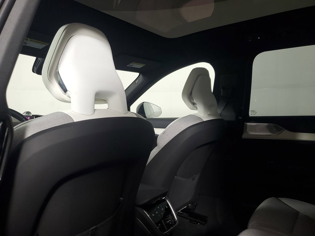 Certified 2025 Volvo EX90 Ultra AWD/4WD image 15