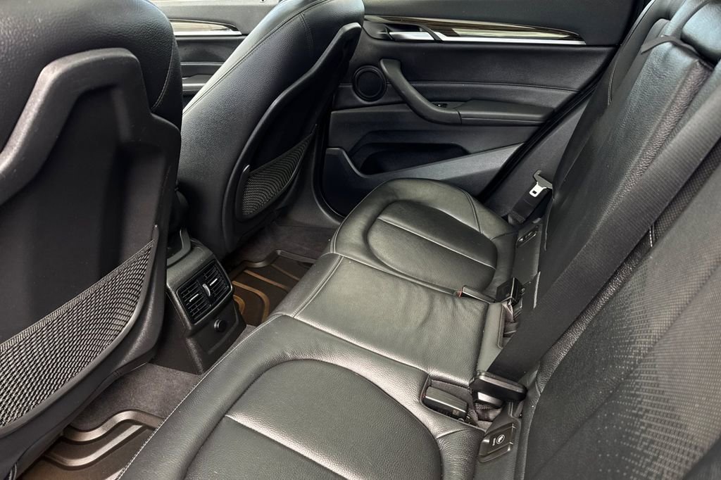 Used 2018 BMW X1 sDrive28i FWD image 12