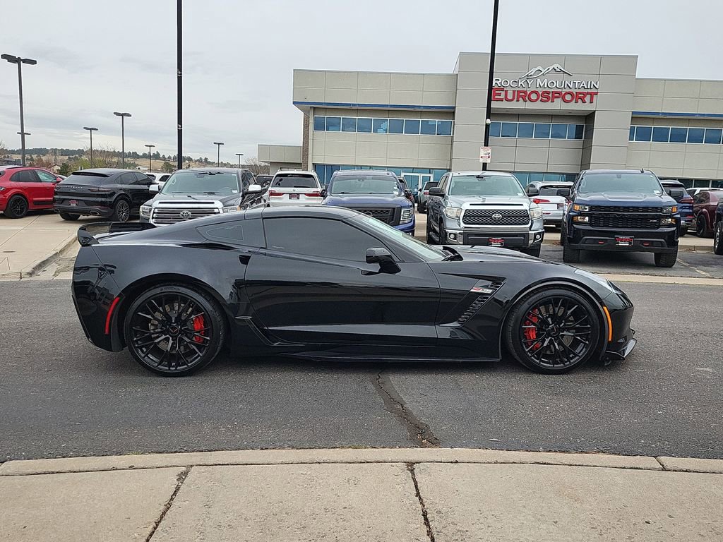 Used 2017 Chevrolet Corvette Z06 image 3