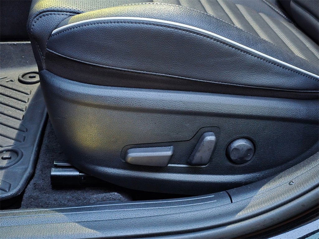 Used 2024 Kia Forte GT-Line w/ GT-Line Premium Package image 13