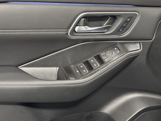 New 2026 Nissan Rogue Platinum w/ Platinum Premium Package image 24