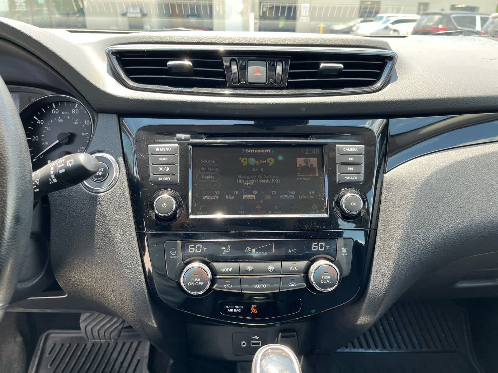 Used 2022 Nissan Rogue Sport SL AWD/4WD image 17
