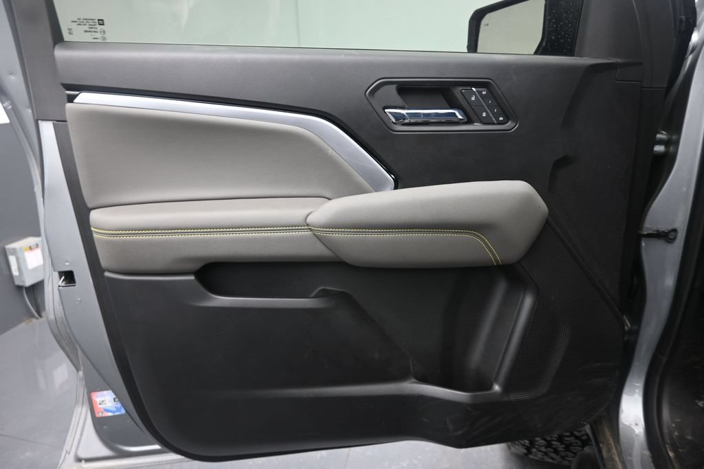 Used 2024 Chevrolet Colorado ZR2 w/ ZR2 Convenience Package III AWD/4WD image 12