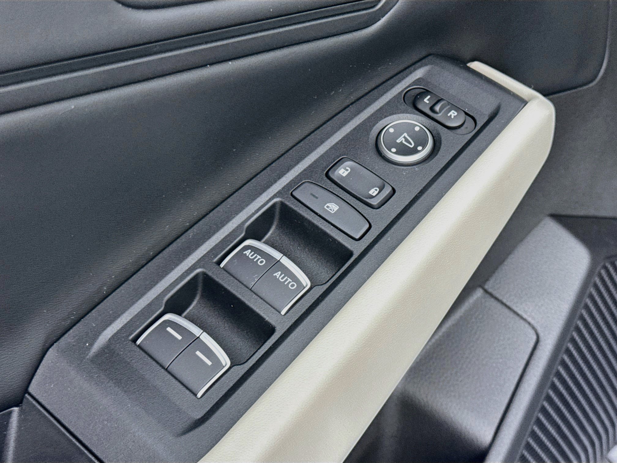 Certified 2024 Honda Accord EX image 17