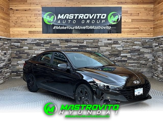 Used 2023 Hyundai Elantra Blue FWD image 1