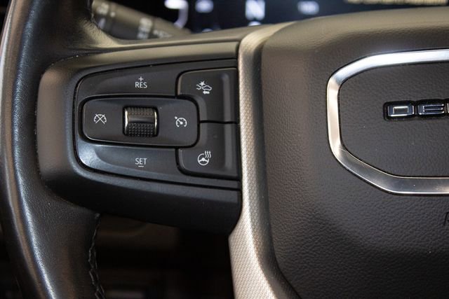 Used 2022 GMC Yukon XL Denali w/ Denali Premium Package AWD/4WD image 28