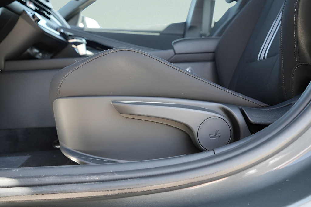 New 2026 Hyundai Elantra SEL Sport FWD image 20