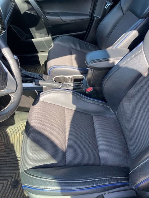 Used 2017 Toyota Corolla SE FWD image 12