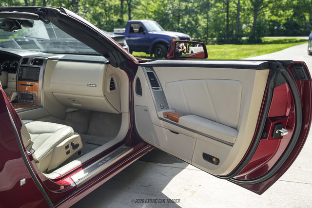 Used 2006 Cadillac XLR RWD image 56