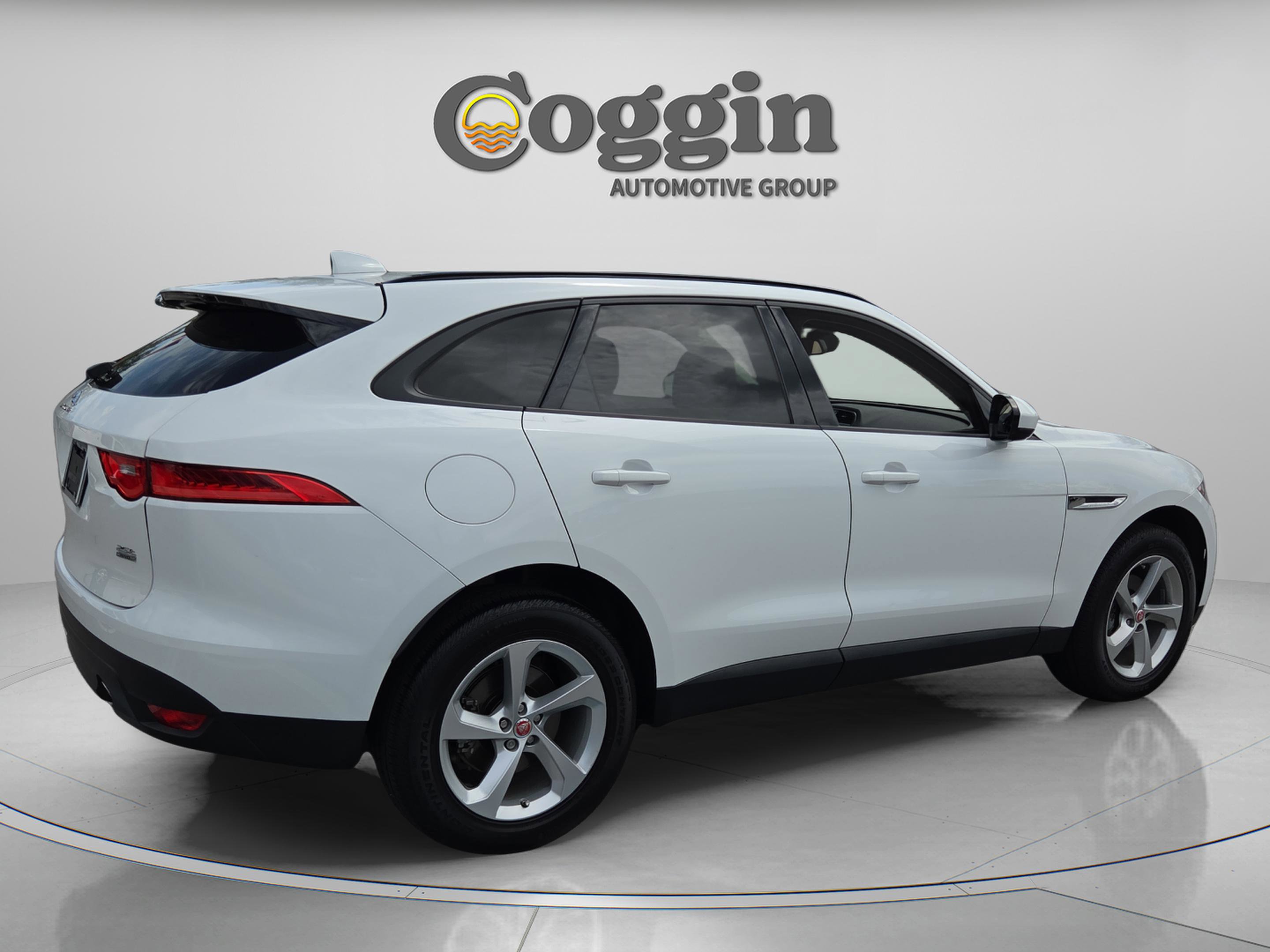 Used 2018 Jaguar F-PACE Premium AWD/4WD image 5