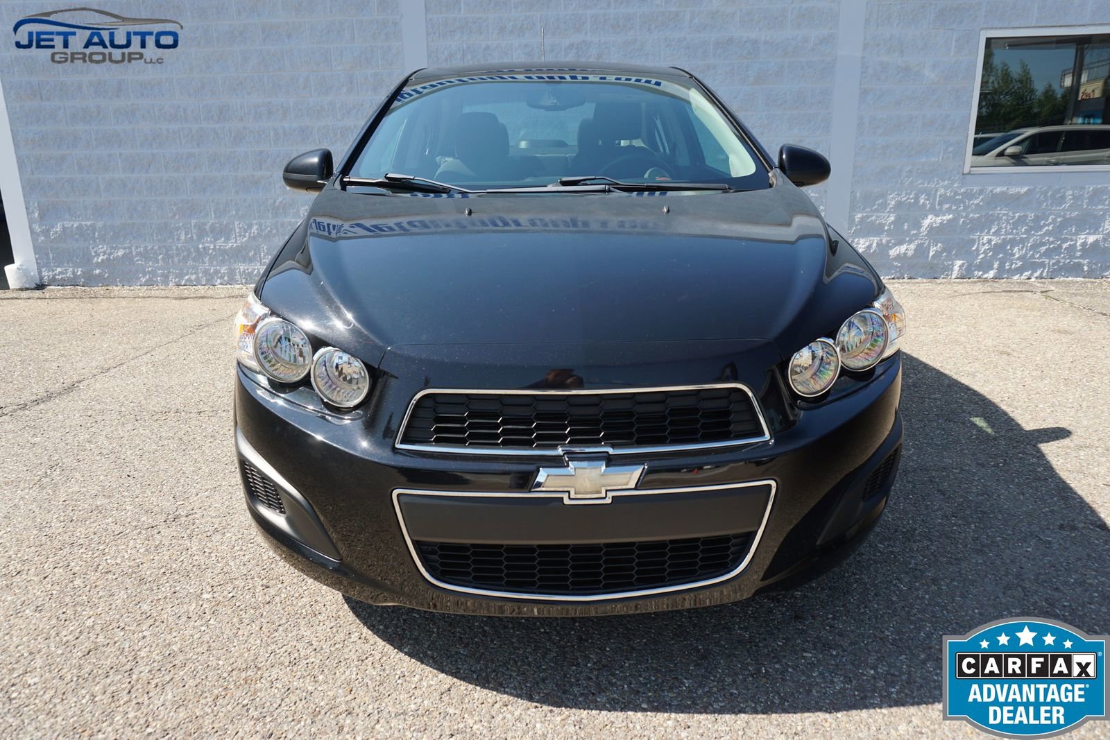 Used 2016 Chevrolet Sonic LT FWD image 2
