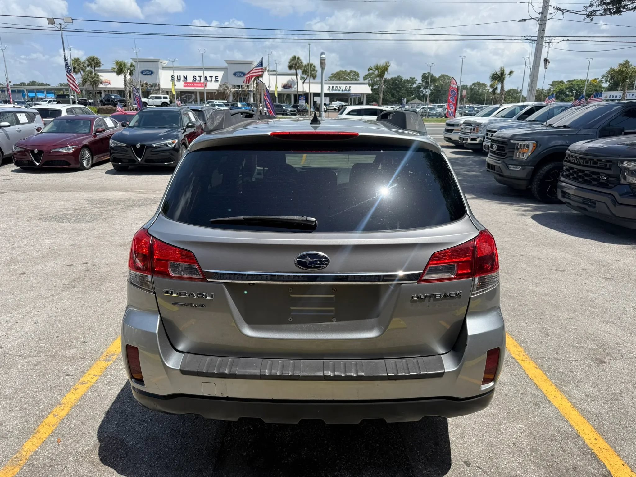 Used 2011 Subaru Outback 2.5i Limited AWD/4WD image 5