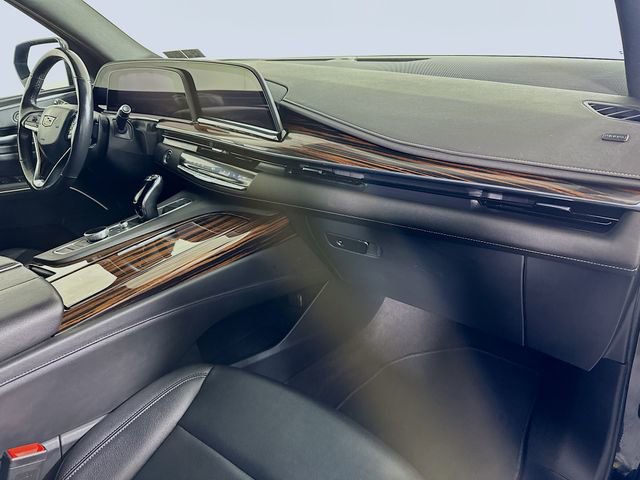Used 2024 Cadillac Escalade ESV Luxury image 32