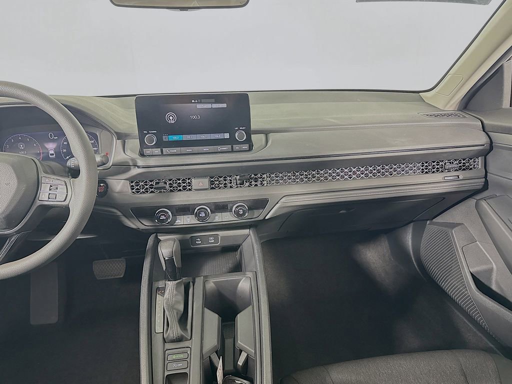 Certified 2023 Honda Accord LX image 11