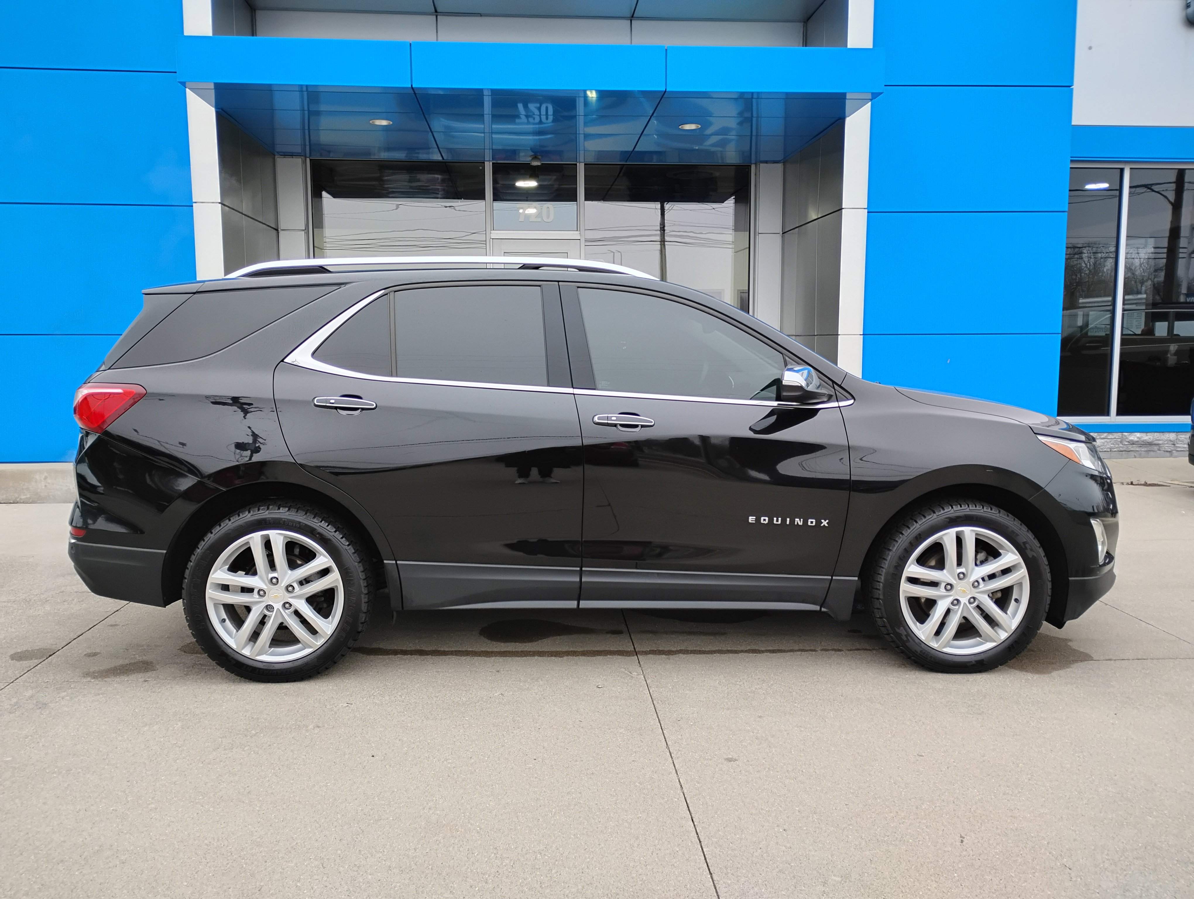 Used 2018 Chevrolet Equinox Premier image 33