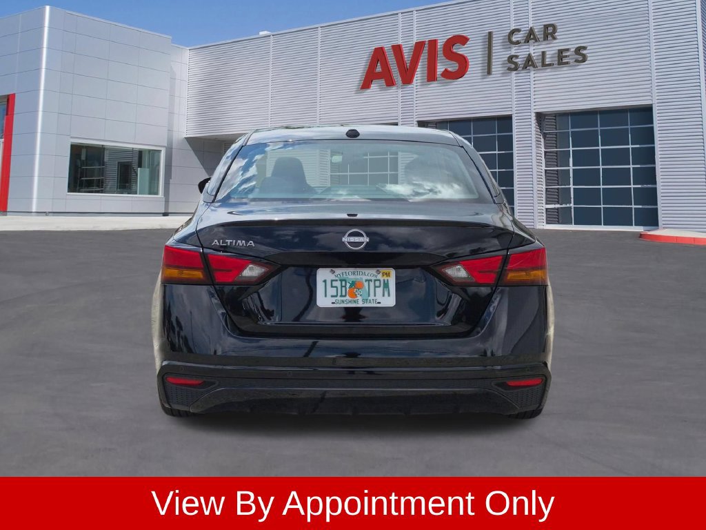 Used 2025 Nissan Altima 2.5 SV FWD image 7