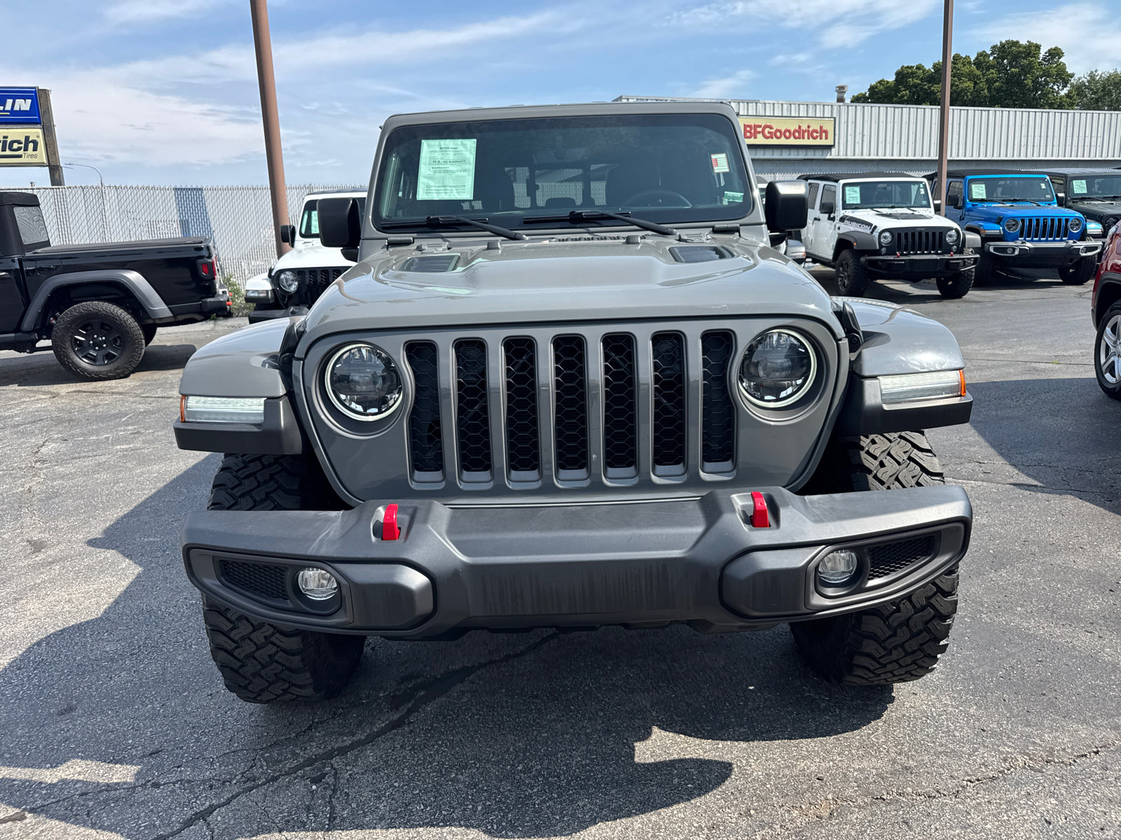 Used 2023 Jeep Gladiator Rubicon w/ LED Lighting Group AWD/4WD image 2