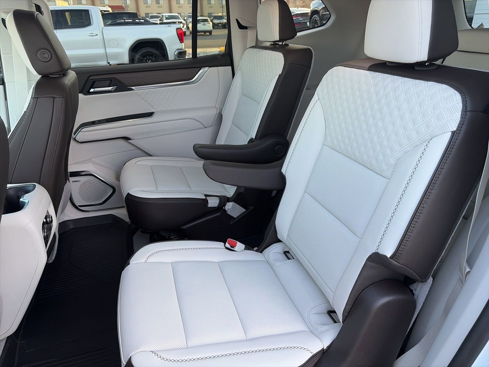 New 2026 GMC Acadia Denali w/ Super Cruise Package image 23