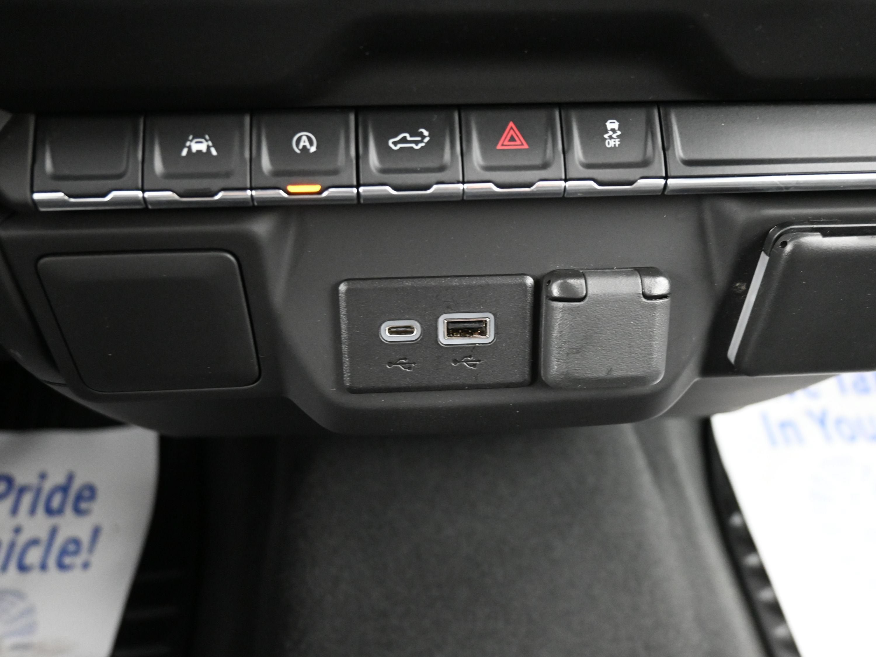 Certified 2023 Chevrolet Silverado 1500 Custom w/ LPO, Dark Essentials Package AWD/4WD image 19