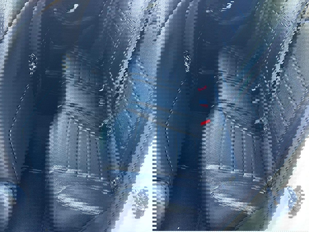 Used 2021 Mercedes-Benz GLC 300 image 13