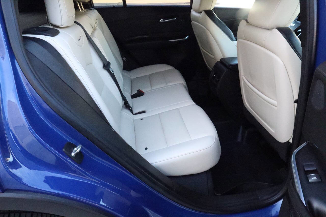 Used 2021 Cadillac XT4 Sport image 9