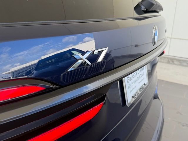 Used 2026 BMW X7 xDrive40i w/ M Sport Package image 10