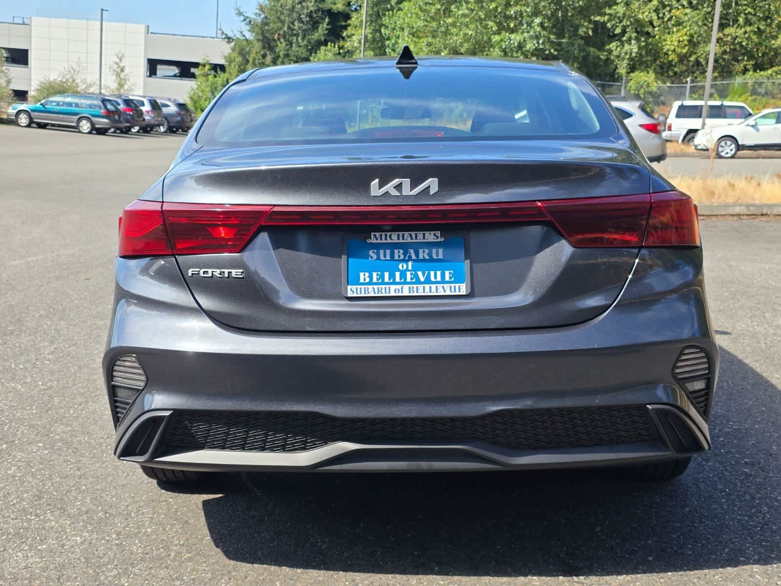 Used 2022 Kia Forte LXS FWD image 5