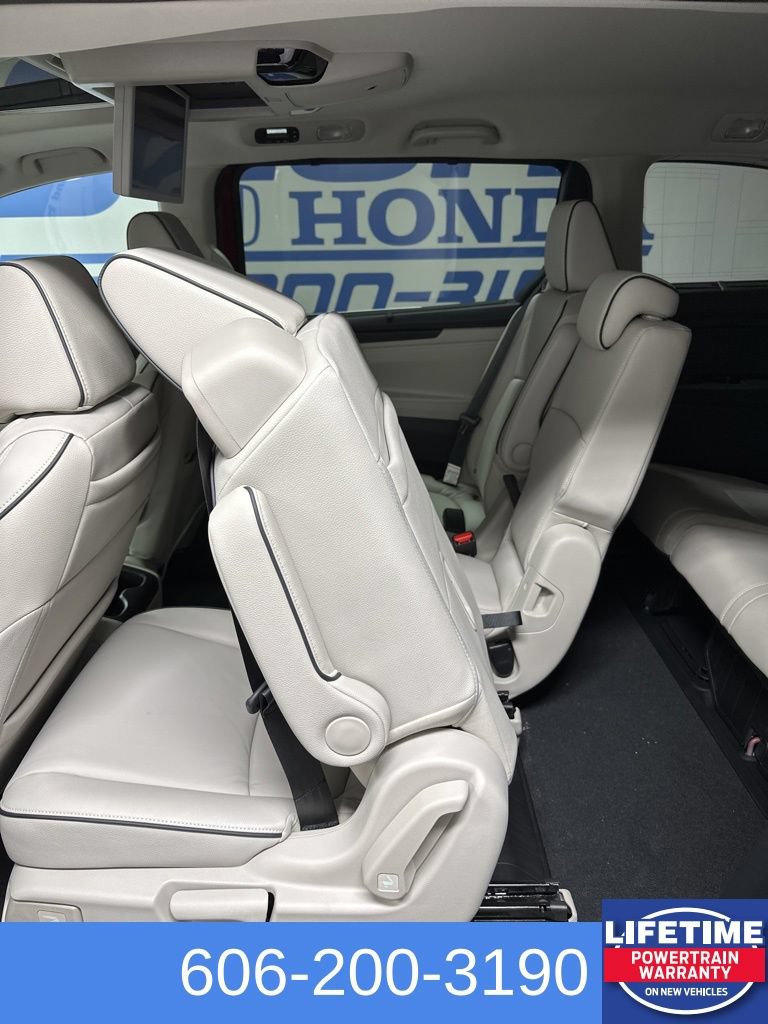 New 2026 Honda Odyssey Touring image 15