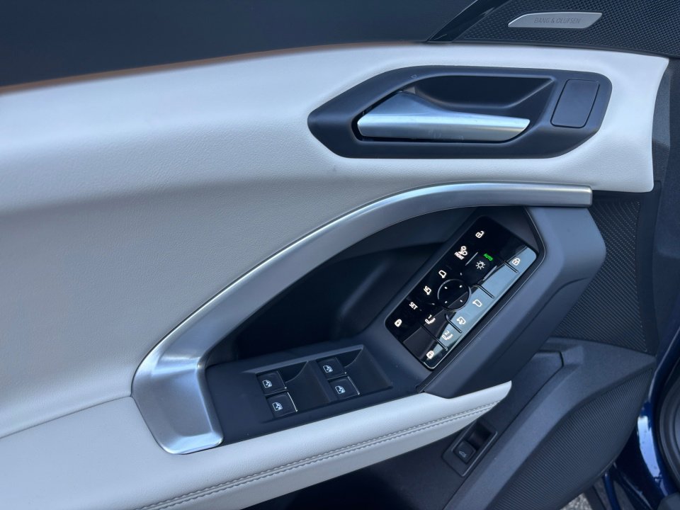 New 2025 Audi Q5 Prestige image 32