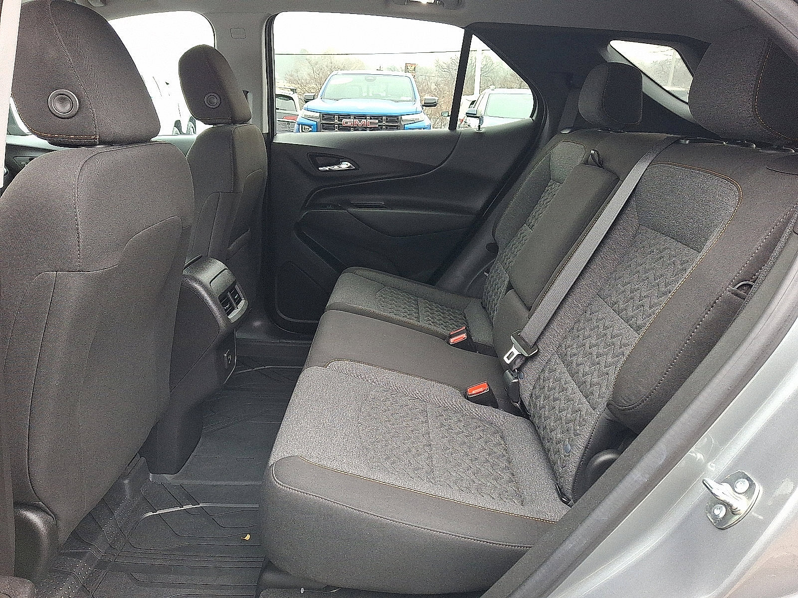Used 2024 Chevrolet Equinox LT w/ LPO, Floor Liner Package FWD image 10