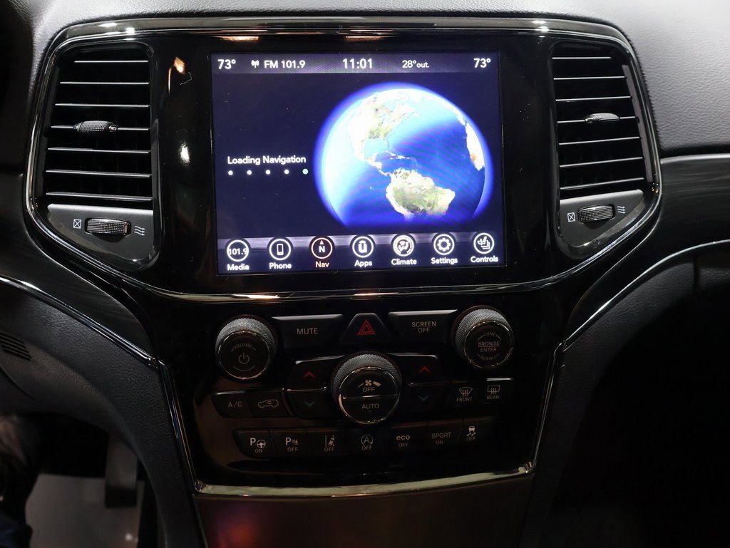 Certified 2021 Jeep Grand Cherokee Limited w/ Luxury Group II image 31