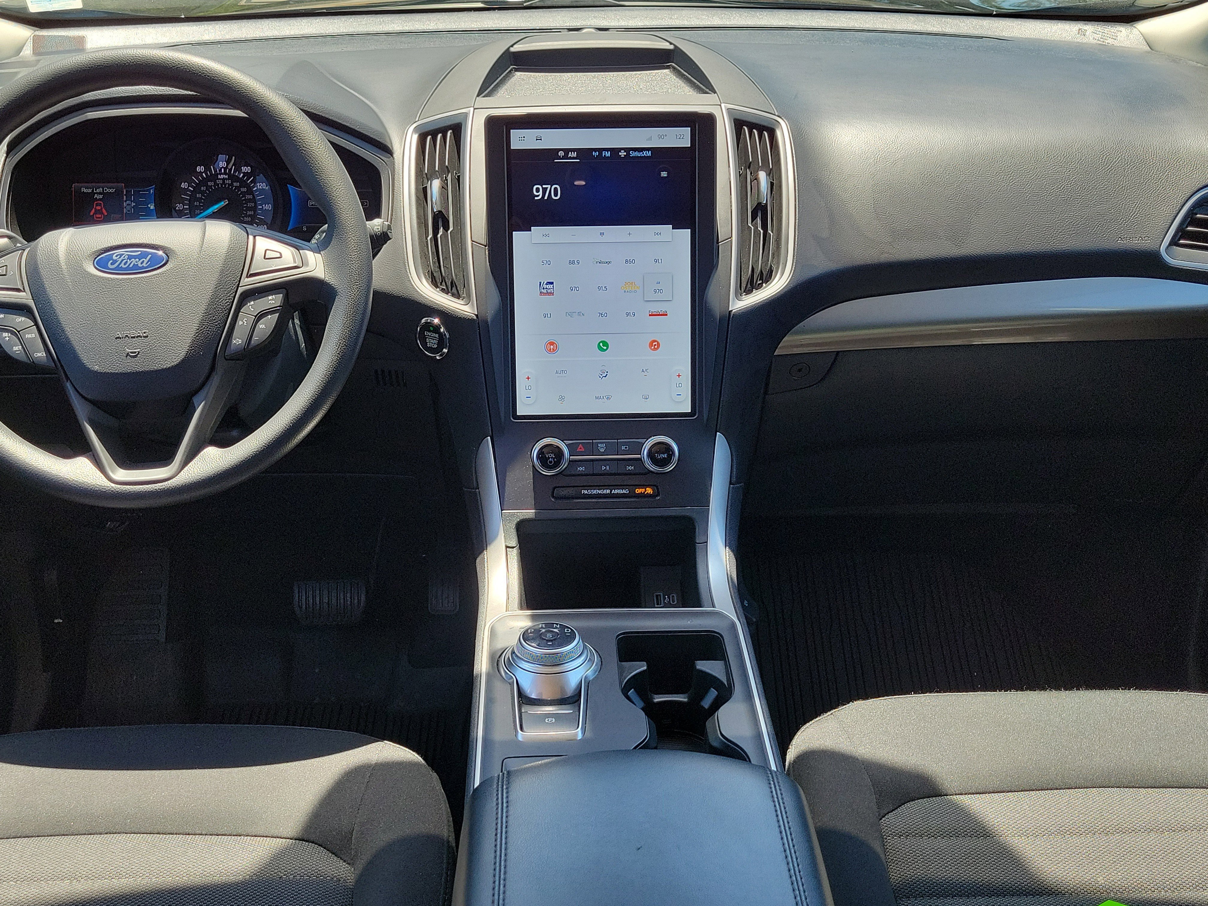 Certified 2024 Ford Edge SE image 15