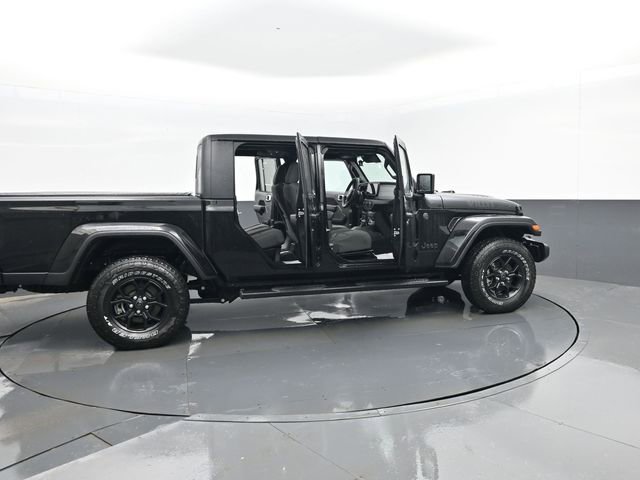 Used 2024 Jeep Gladiator Willys image 27
