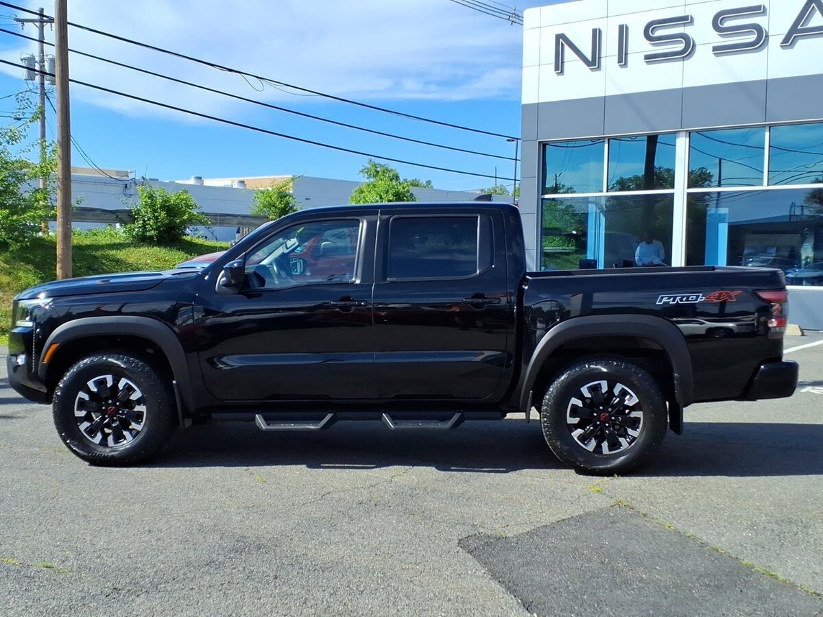 Used 2023 Nissan Frontier PRO-4X w/ Pro Convenience Package AWD/4WD image 8