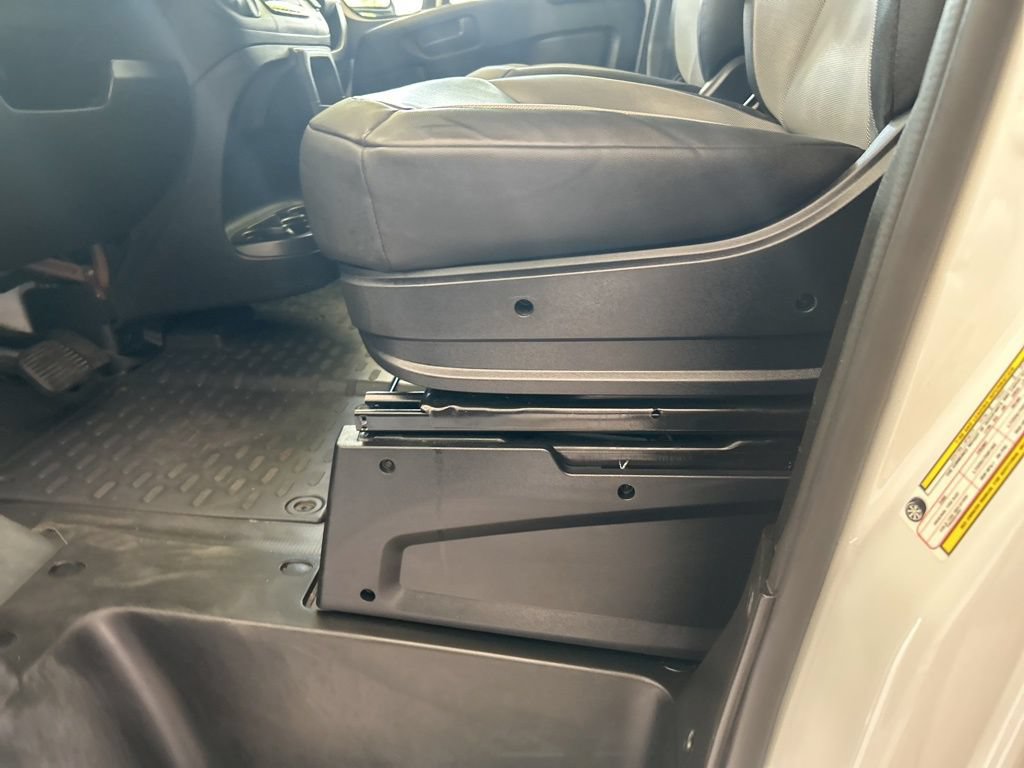 Used 2025 RAM ProMaster 2500 w/ Convenience Group FWD image 43