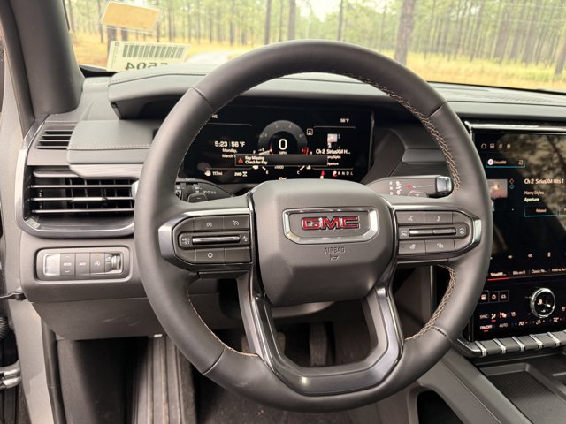 New 2026 GMC Acadia AT4 w/ Luxury Package image 18