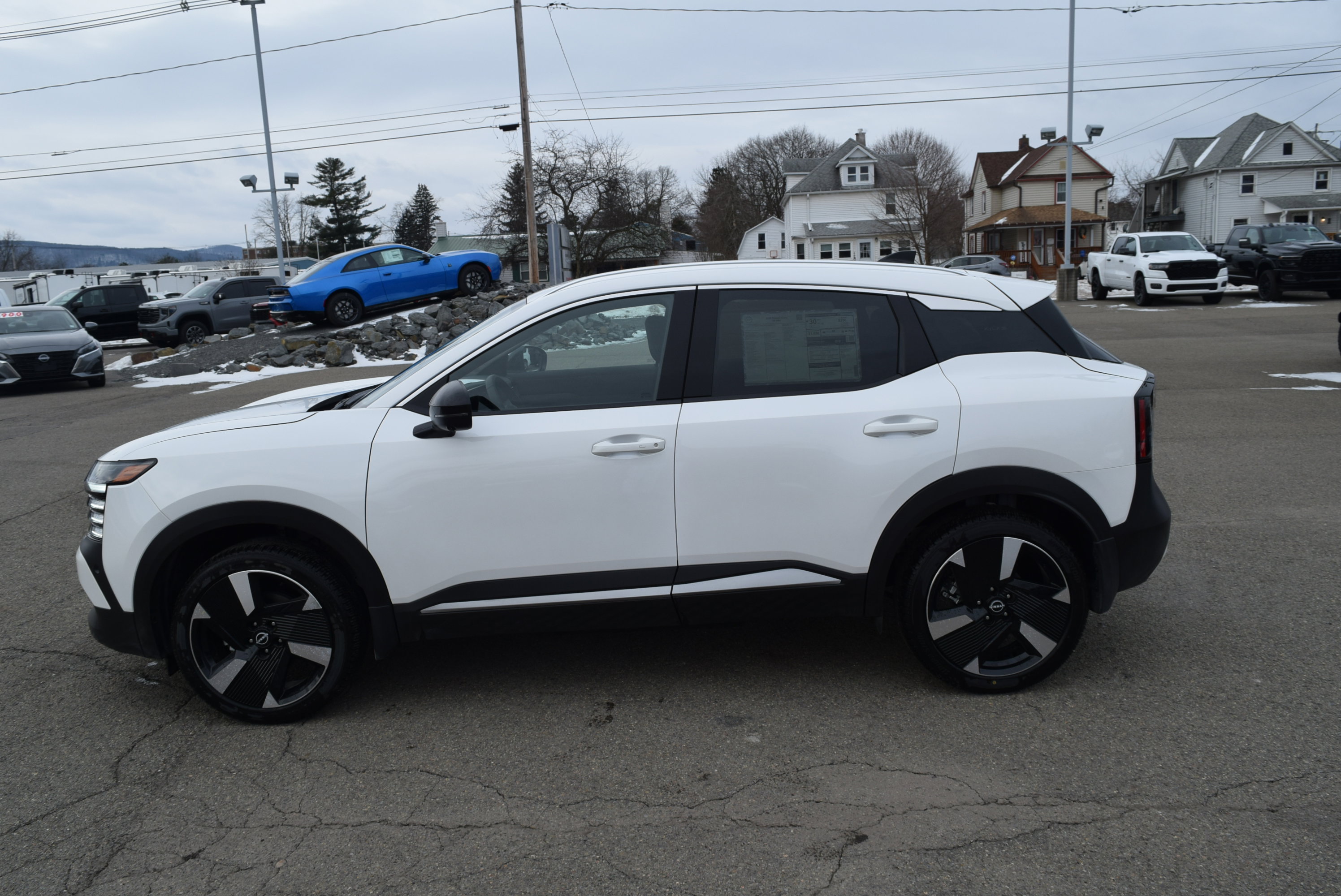 Used 2026 Nissan Kicks SR w/ SR Premium Package