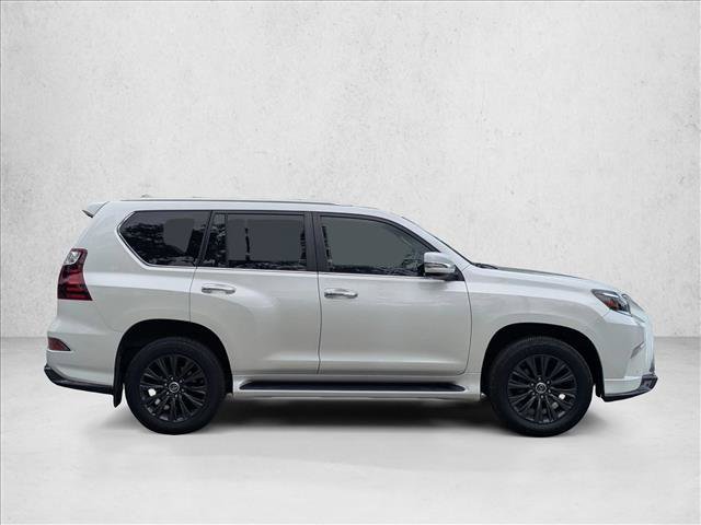 Used 2022 Lexus GX 460 Luxury w/ Sport Design Package AWD/4WD image 4