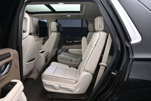 Used 2024 GMC Yukon Denali w/ Advanced Technology Package AWD/4WD image 20