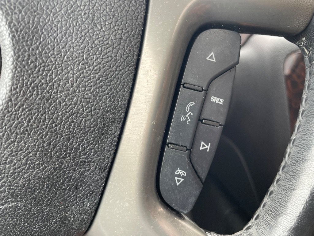 Used 2012 GMC Yukon XL Denali RWD image 50