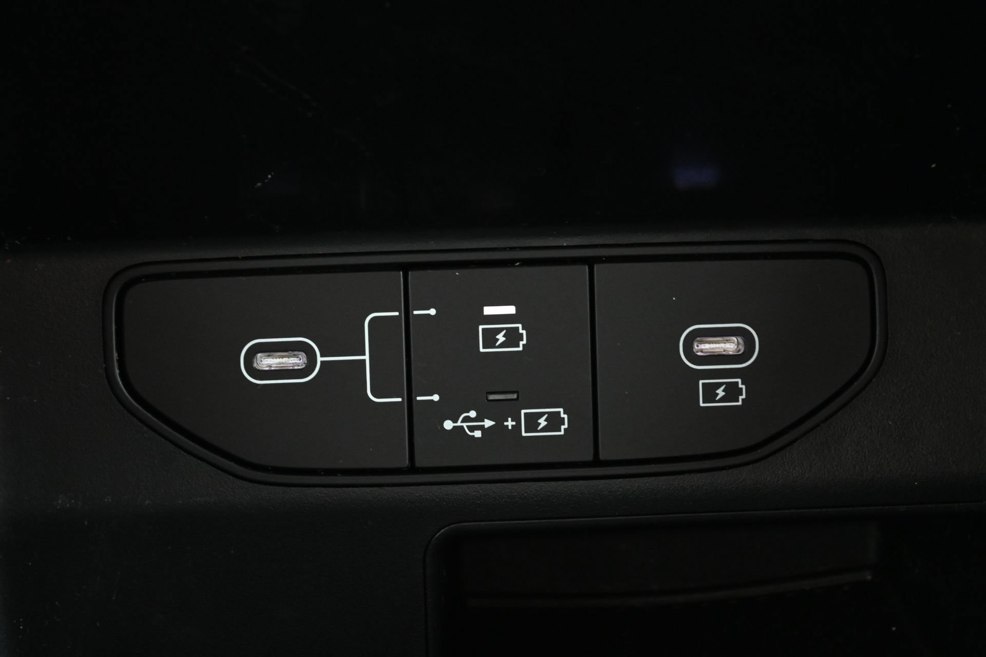 Used 2024 Kia Sorento LX FWD image 17