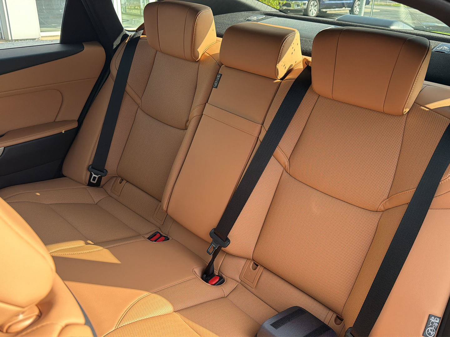New 2026 Lexus ES 350e w/ Convenience Package FWD image 31