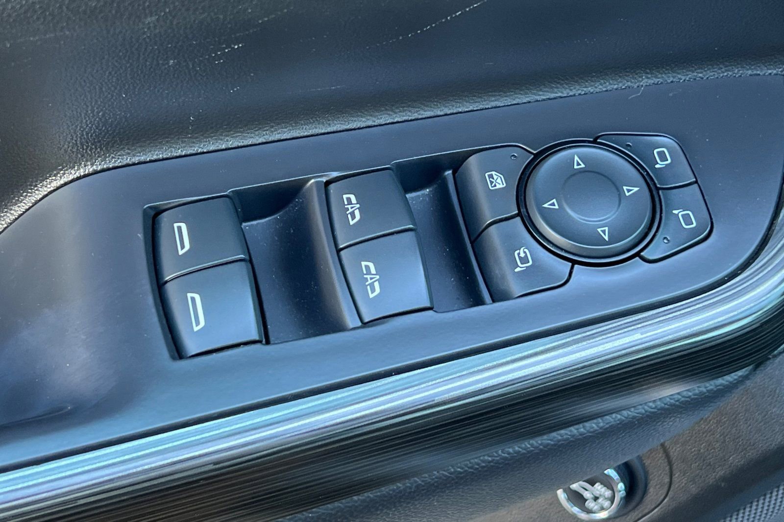 Used 2021 GMC Acadia SLT w/ Technology Package AWD/4WD image 11