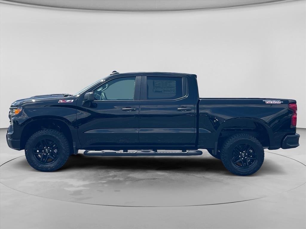 New 2026 Chevrolet Silverado 1500 Custom Trail Boss w/ LPO, Dark Essentials Package AWD/4WD image 4