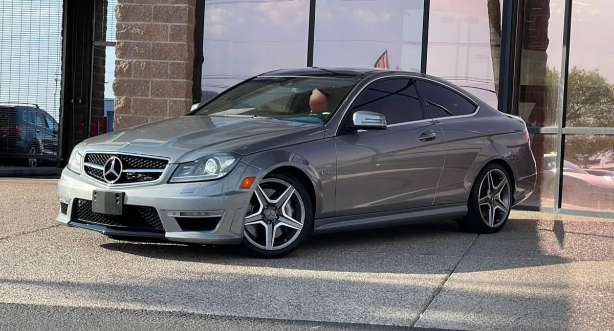 Used 2012 Mercedes-Benz C 63 AMG Coupe w/ Lighting Pkg image 4