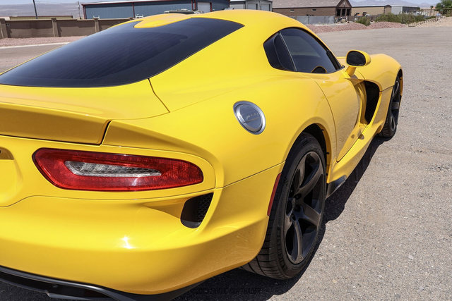 Used 2014 SRT Viper SRT-10 w/ Grand Touring Package RWD image 41